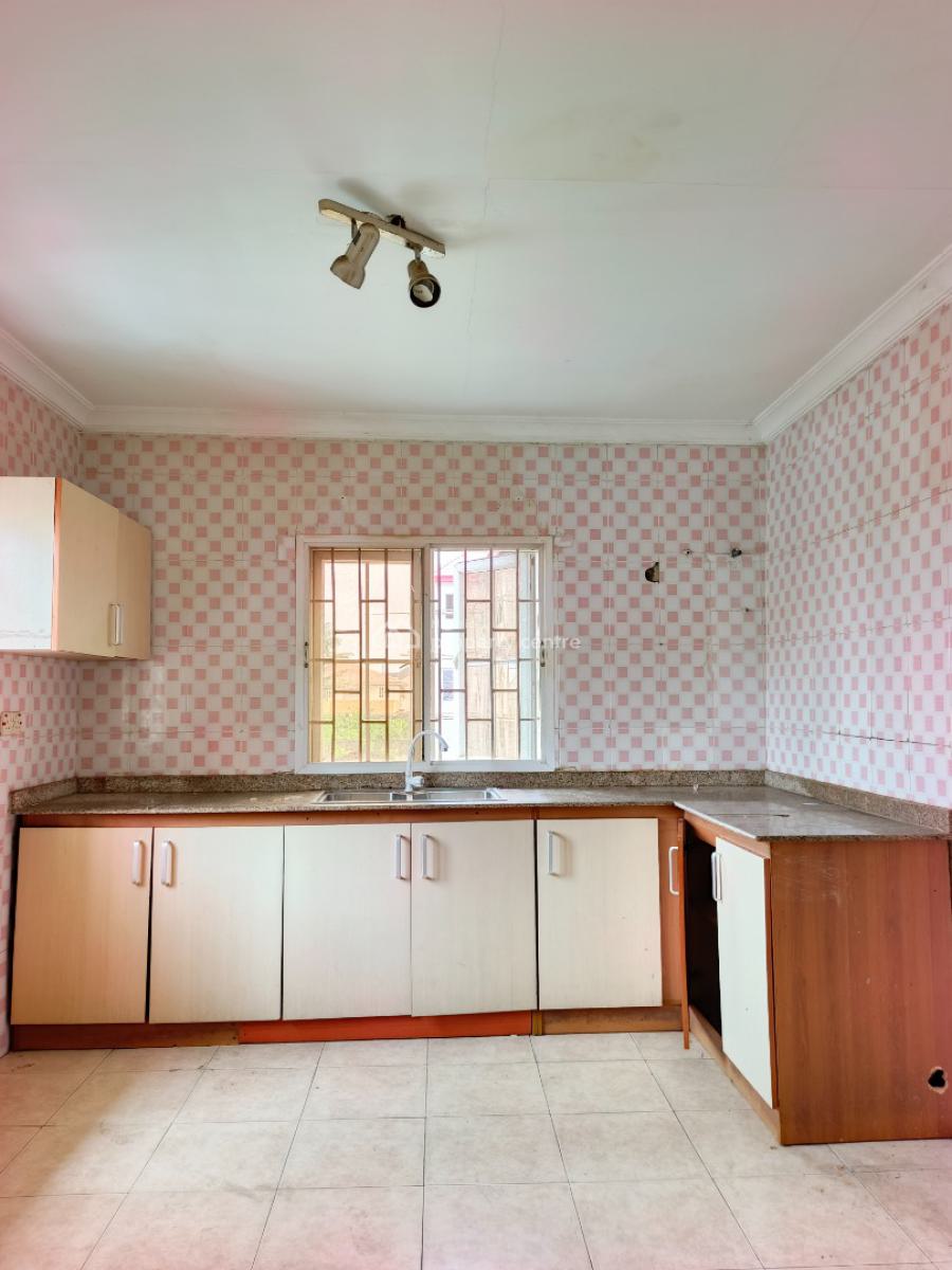 Smart Spacious Conducive 3 Bedrooms Apartment Upstairs, Abraham Adesanya Axis, Ajah, Lagos, Flat / Apartment for Rent