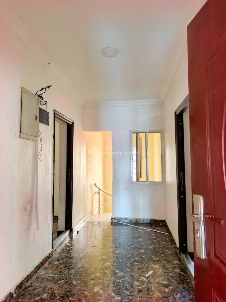 Smart Spacious Conducive 3 Bedrooms Apartment Upstairs, Abraham Adesanya Axis, Ajah, Lagos, Flat / Apartment for Rent