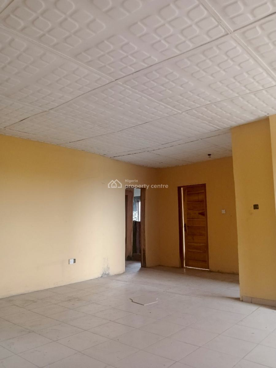 4 Bedroom Apartment Available in a Serene, Sabo, Yaba, Lagos, Flat / Apartment for Rent