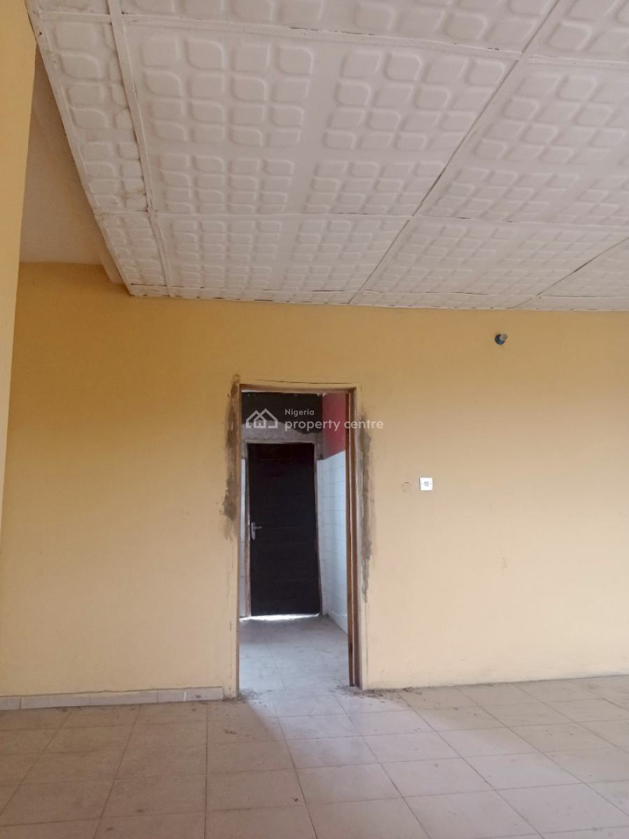 4 Bedroom Apartment Available in a Serene, Sabo, Yaba, Lagos, Flat / Apartment for Rent