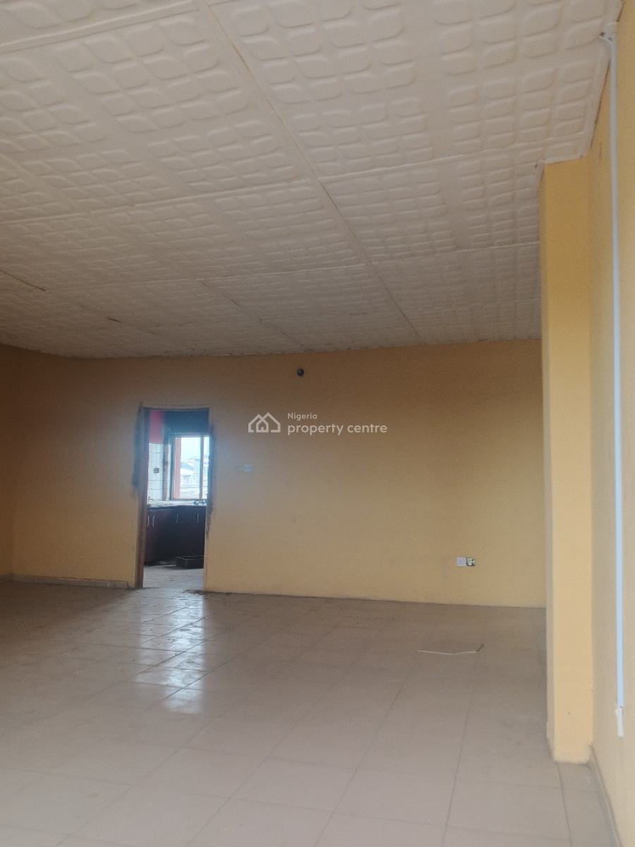 4 Bedroom Apartment Available in a Serene, Sabo, Yaba, Lagos, Flat / Apartment for Rent