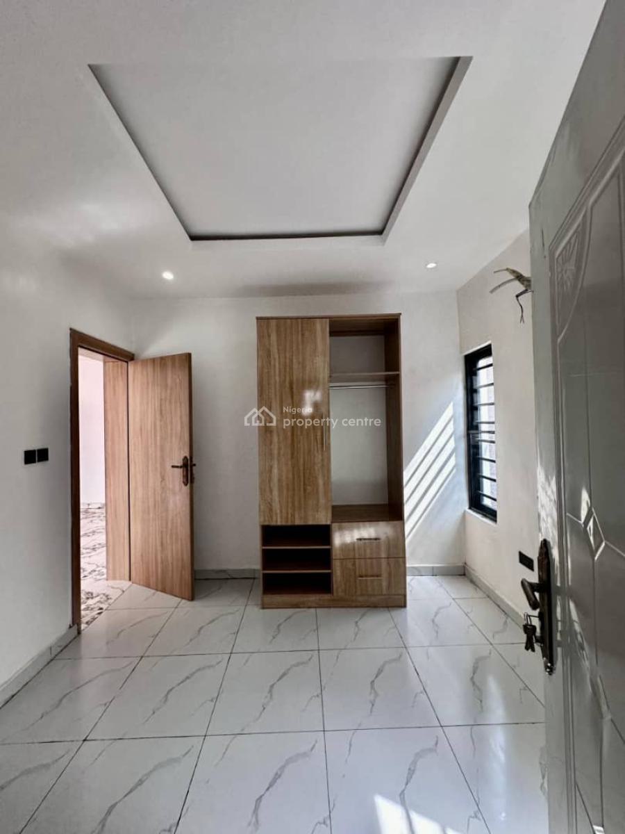 Brand New 2 Bedrooms Apartment, Ologolo, Lekki, Lagos, Flat / Apartment for Rent
