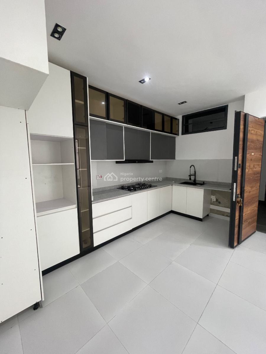 2 Bedroom, Ologolo Lekki, Lekki Phase 1, Lekki, Lagos, Flat / Apartment for Sale