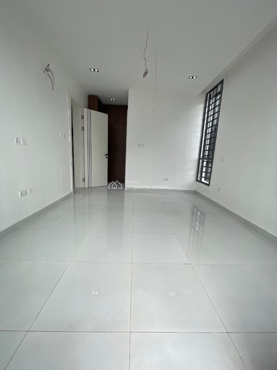 2 Bedroom, Ologolo Lekki, Lekki Phase 1, Lekki, Lagos, Flat / Apartment for Sale