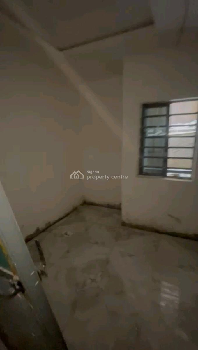 Just Out! Executive, Very Decent and Standard Roomself Contain, Bariga, Shomolu, Lagos, Self Contain (single Rooms) for Rent