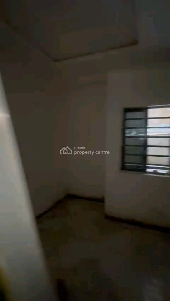 Just Out! Executive, Very Decent and Standard Roomself Contain, Bariga, Shomolu, Lagos, Self Contain (single Rooms) for Rent