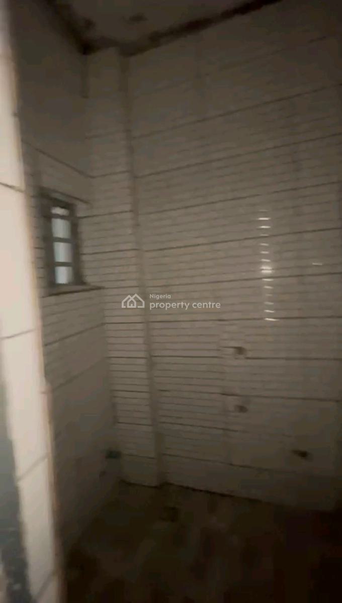 Just Out! Executive, Very Decent and Standard Roomself Contain, Bariga, Shomolu, Lagos, Self Contain (single Rooms) for Rent