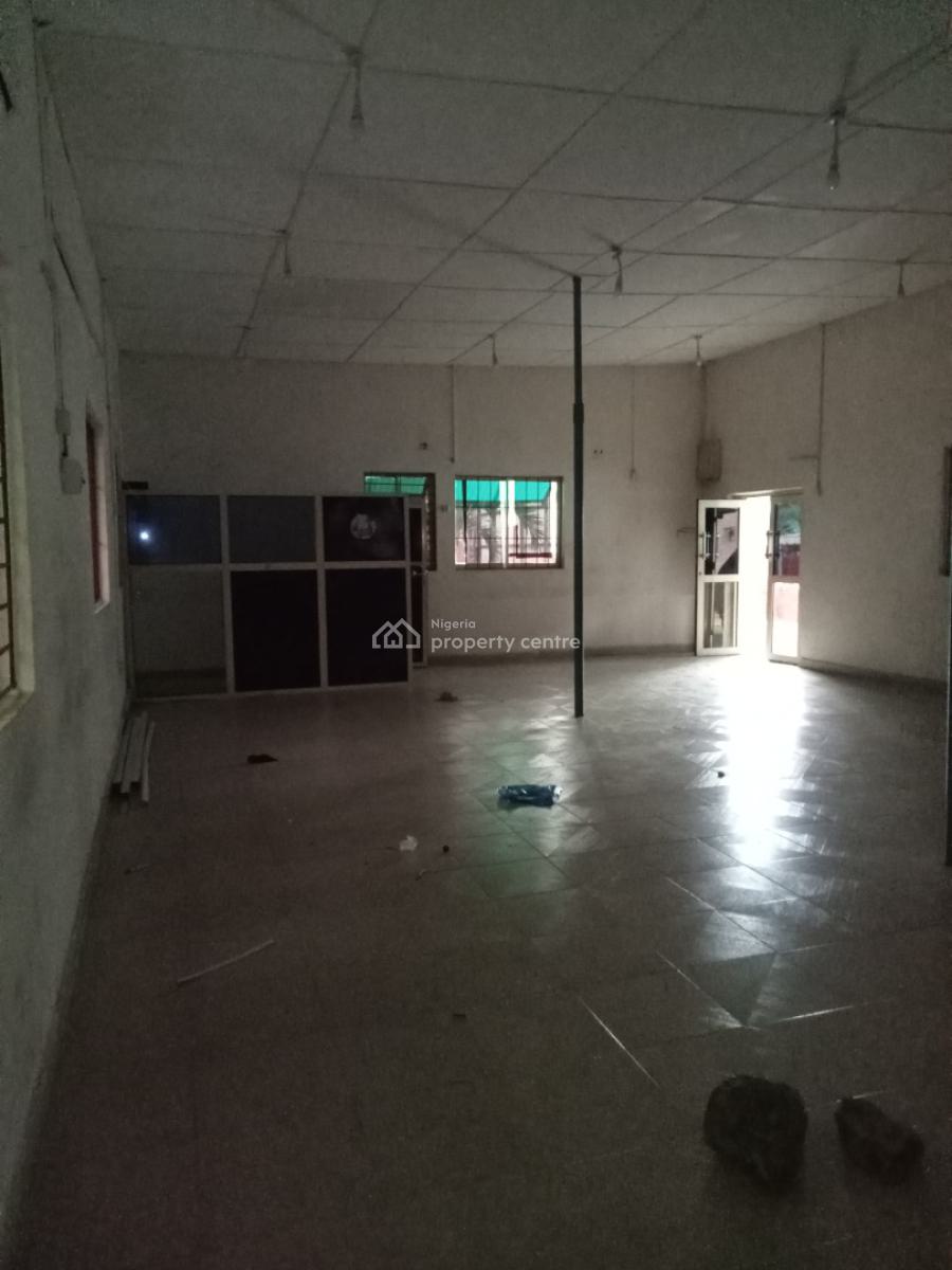 91sqmt Warehouse Space, Off Oba Akran - Adeniyi Jones, Oba Akran, Ikeja, Lagos, Warehouse for Rent