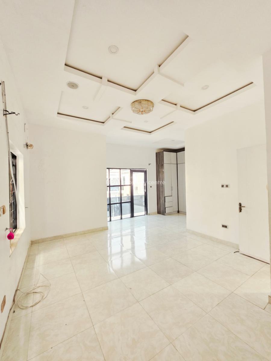 Distressed 4 Bedroom Fully Detached Duplex, Ikota, Lekki, Lagos, Detached Duplex for Sale