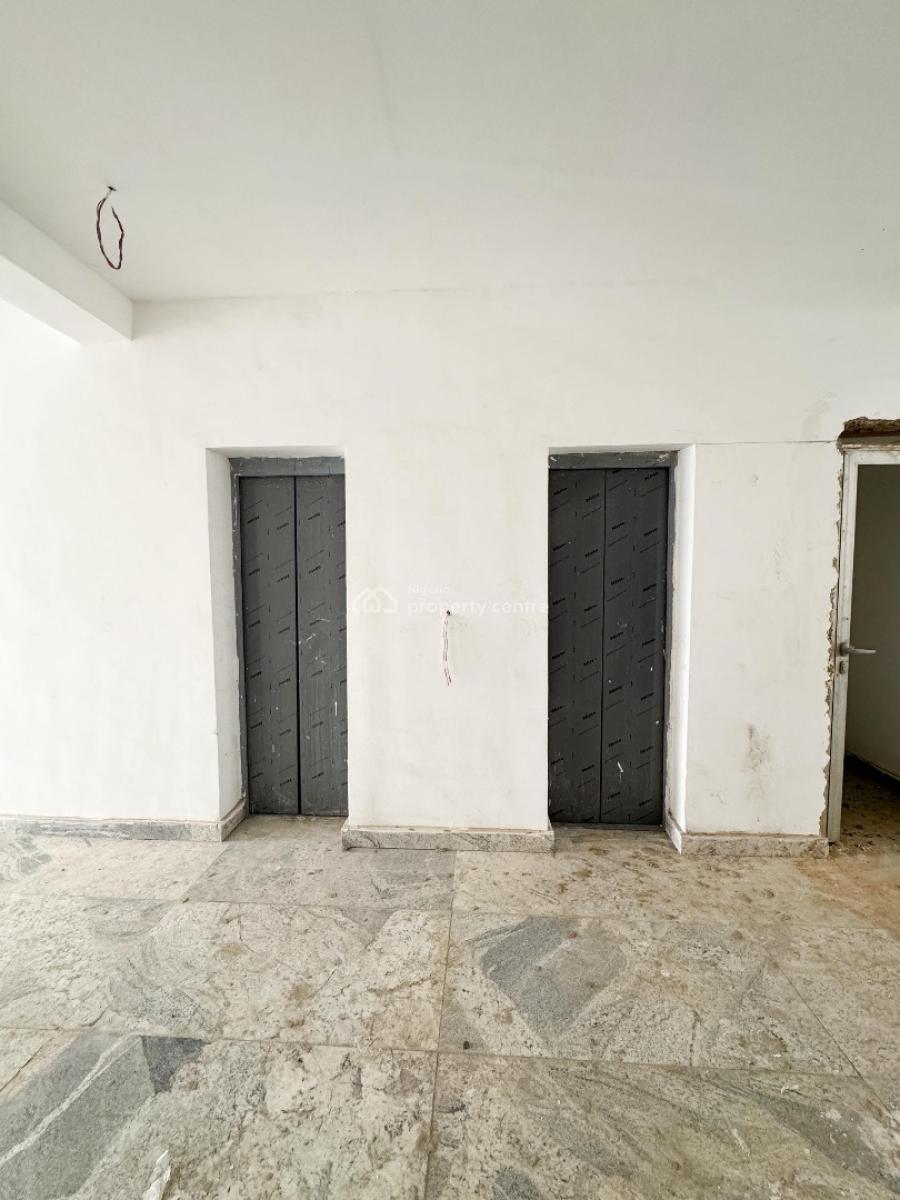 Luxury 4 Bedrooms Maisonette with 2 Bq, Macpherson Avenue, Ikoyi, Lagos, Flat / Apartment for Sale