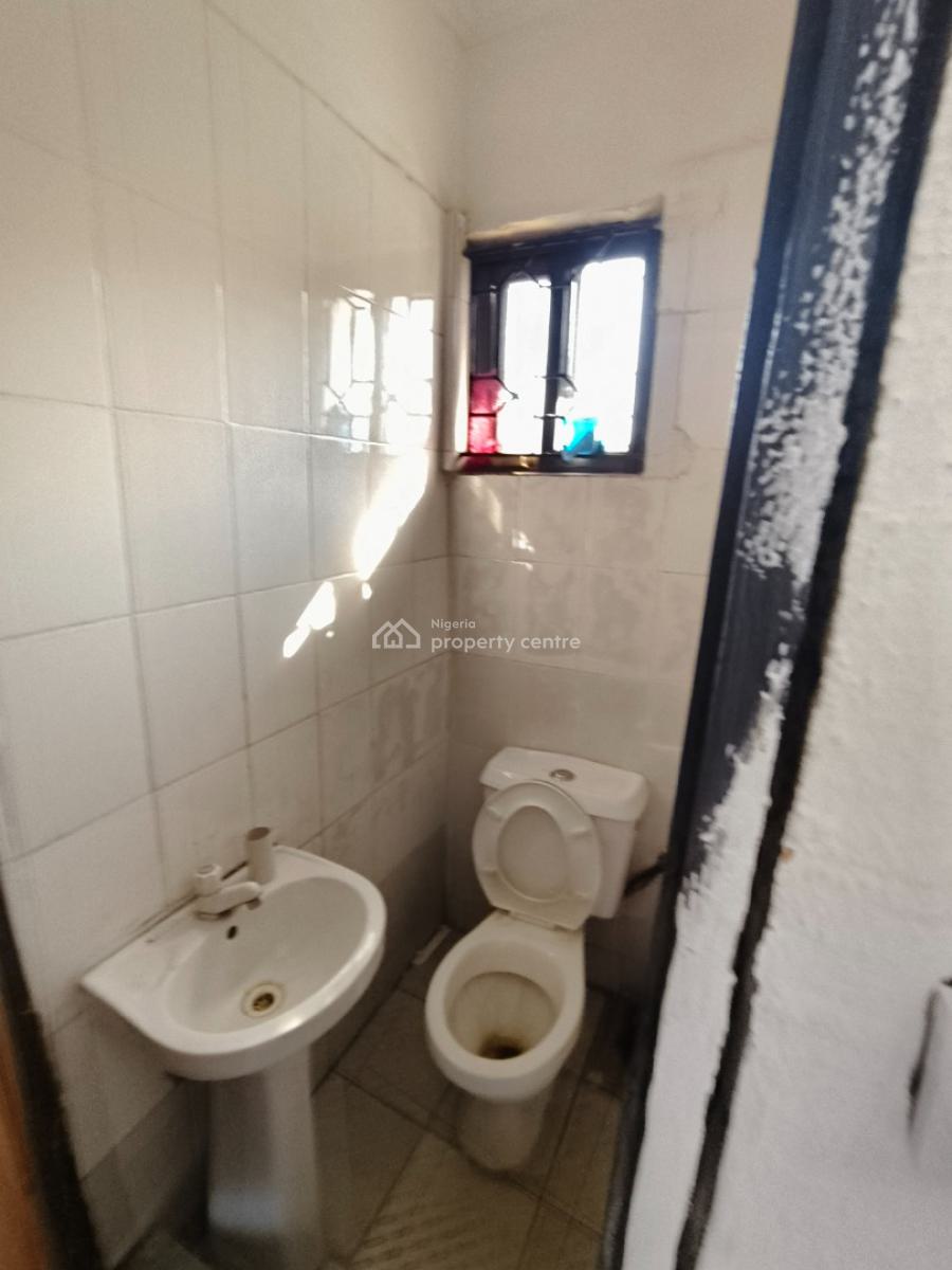 Mini Flat, Emerald Housing Estate, Mobil Road, Ilaje, Ajah, Lagos, Mini Flat (room and Parlour) for Rent