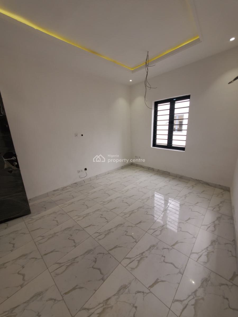 Newly Built and Spacious Semi Master Bedroom, Close to The Road, Jakande, Lekki, Lagos, Self Contain (single Rooms) for Rent