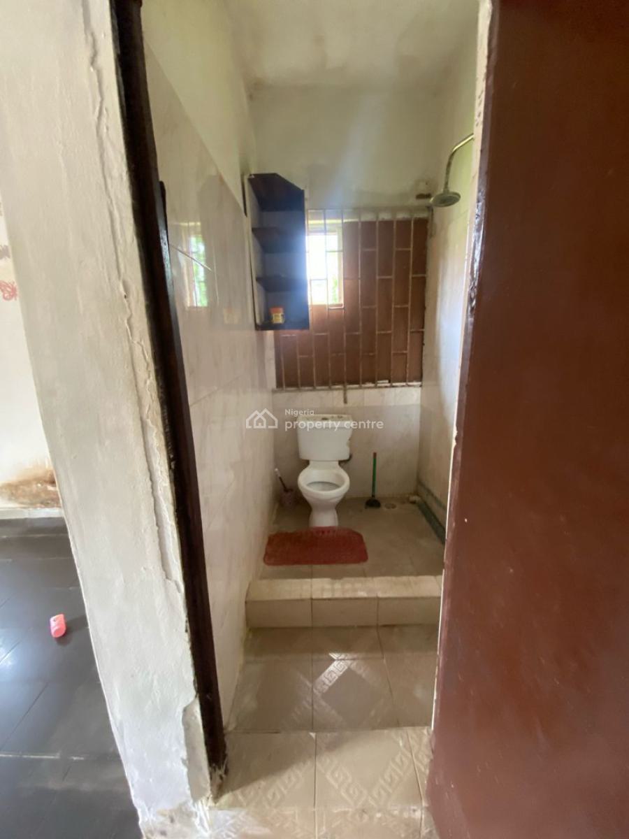 Big Studio Flat with Open Plan Kitchen, Off Admiralty Road, Lekki Phase 1, Lekki, Lagos, Flat / Apartment for Rent