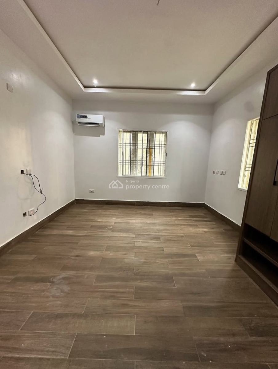 Elegant 2 Bedroom Apartment, Lugbe District, Abuja, Flat / Apartment for Sale