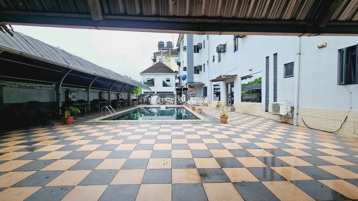 Hotel, New Owerri, Owerri Municipal, Imo, Hotel / Guest House for Sale