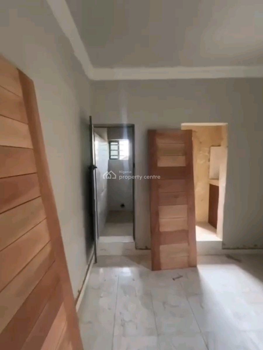 a Newly Built and Standard Room Self Contain, Upstairs and Groundfloor, Ojuelegba, Surulere, Lagos, Self Contain (single Rooms) for Rent