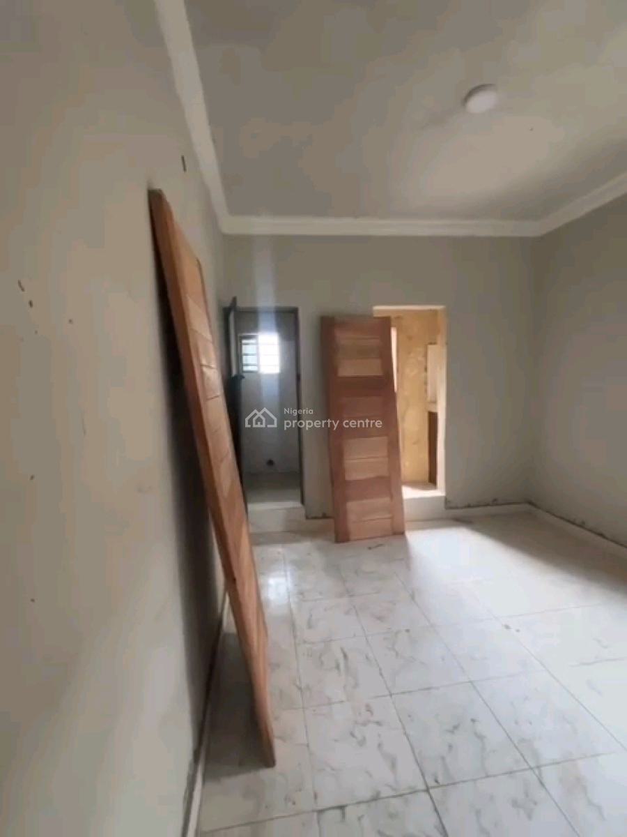 a Newly Built and Standard Room Self Contain, Upstairs and Groundfloor, Ojuelegba, Surulere, Lagos, Self Contain (single Rooms) for Rent