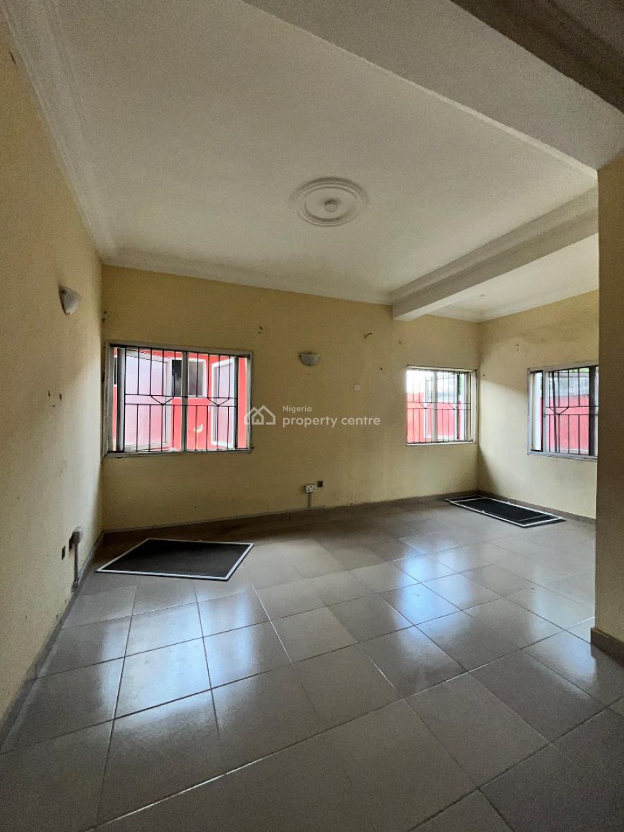 3 Bedroom Apartment, Ilaje Mobil Road, Lekki, Lagos, Flat / Apartment for Rent