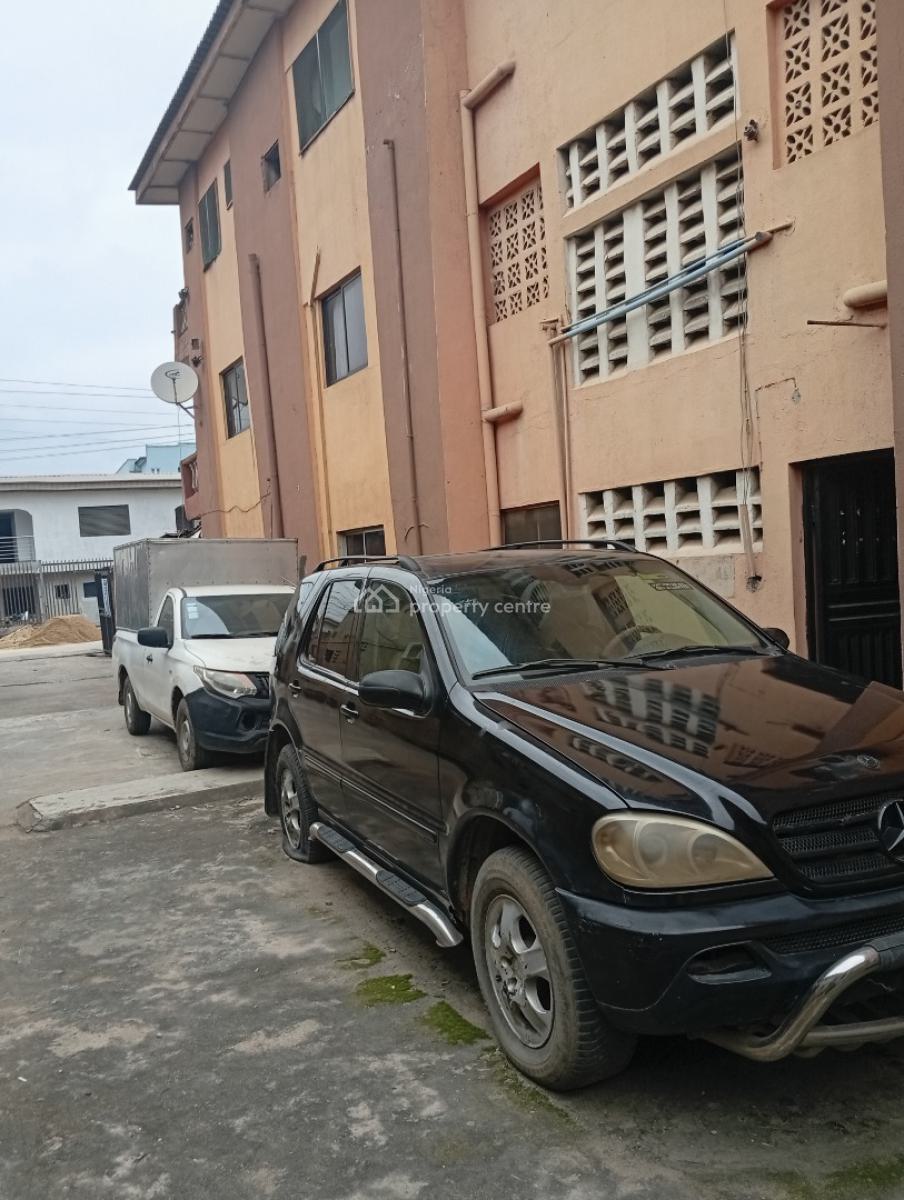 Commercial Property Cornerpiec on 2 Plots Along Akowonjo Road Akowonjo, Along Akowonjo Road Egbeda Alimosho, Akowonjo, Alimosho, Lagos, Plaza / Complex / Mall for Sale