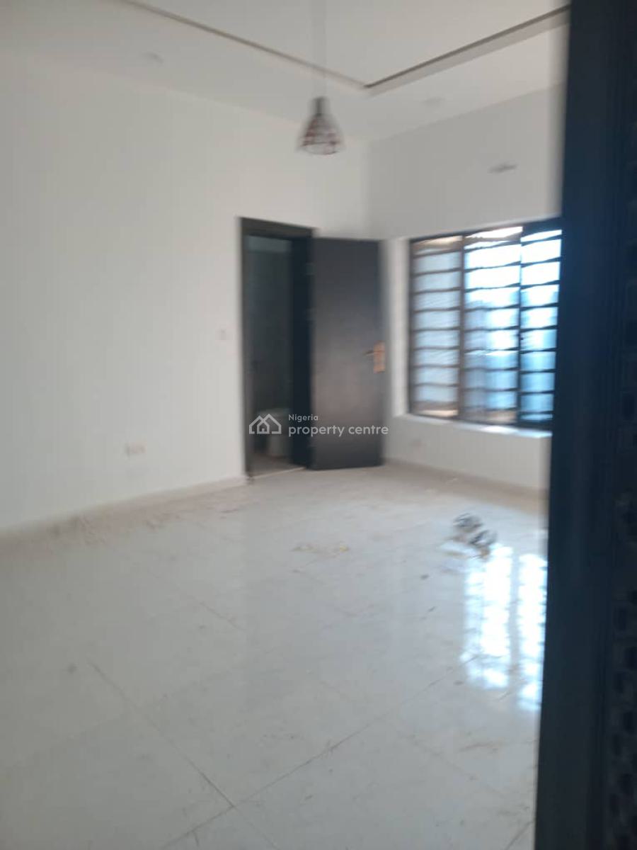 Lovely 2 Bedroom Apartment, Gbagada, Lagos, Flat / Apartment for Rent