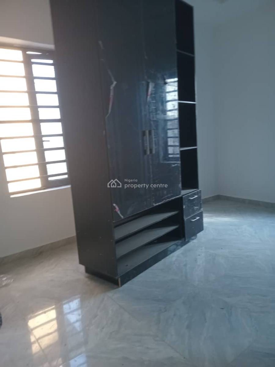Lovely 2 Bedroom Apartment, Gbagada, Lagos, Flat / Apartment for Rent