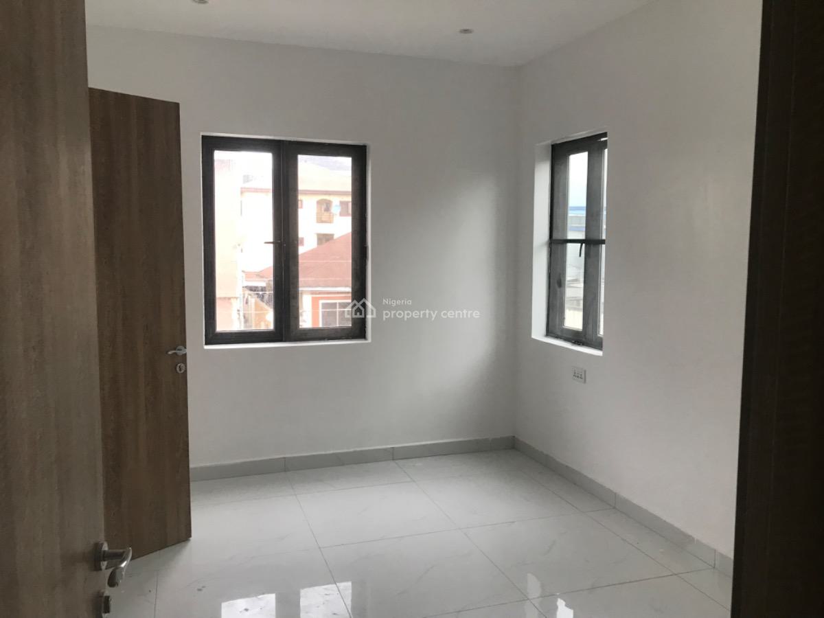 Executive Newly Built Lovely Service 3 Bedroom Flat, Alagomeji, Yaba, Lagos, Flat / Apartment for Rent