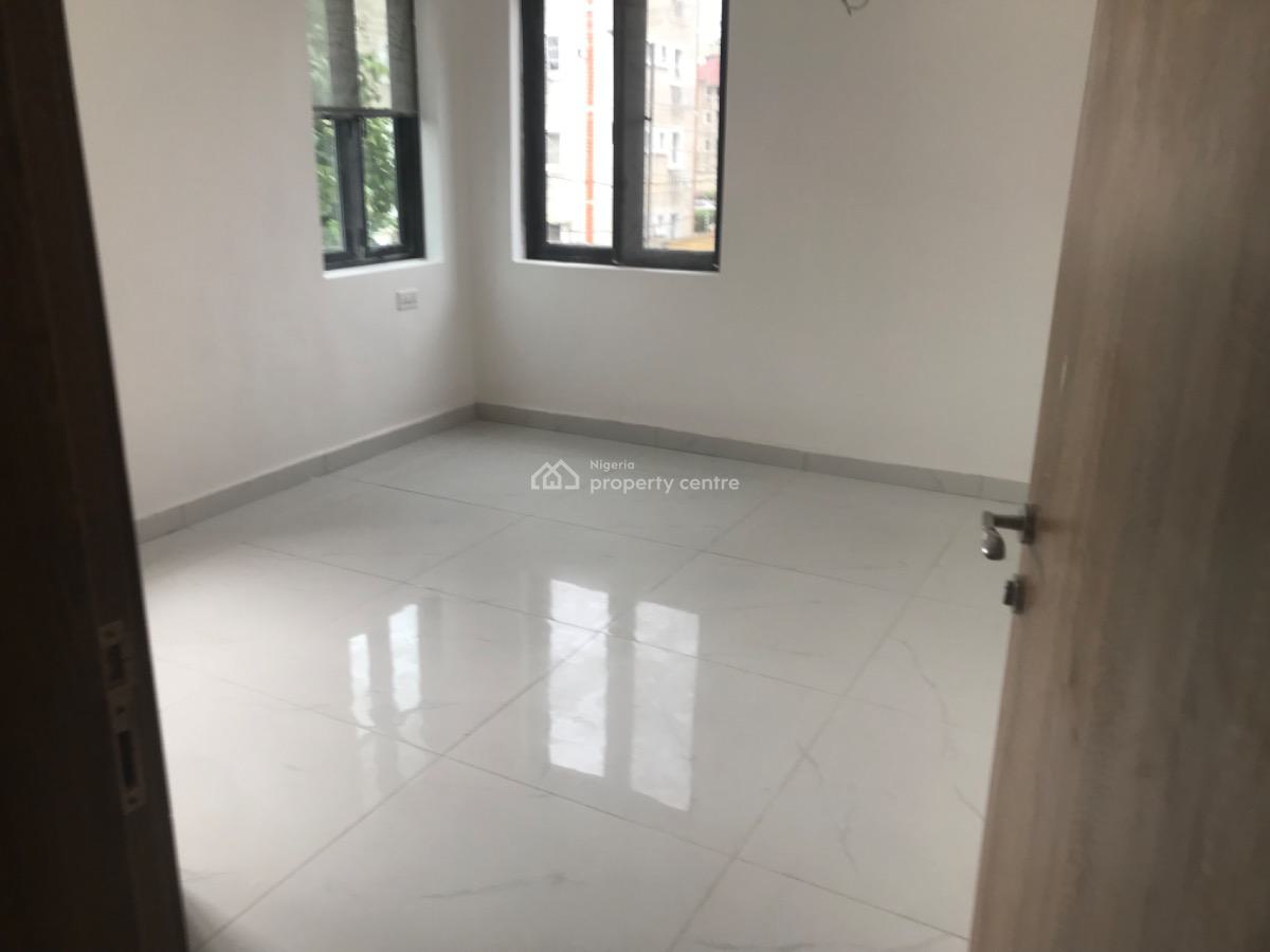 Executive Newly Built Lovely Service 3 Bedroom Flat, Alagomeji, Yaba, Lagos, Flat / Apartment for Rent