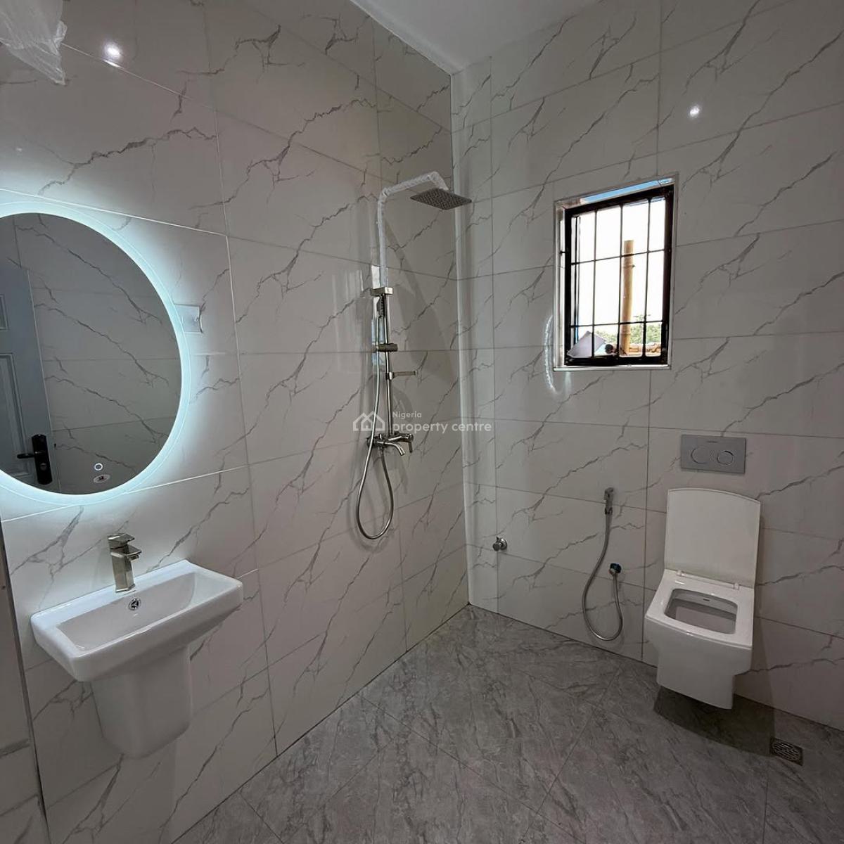 4 Bedroom Terrace  Duplex with One Bq, Durumi, Abuja, Detached Duplex for Sale
