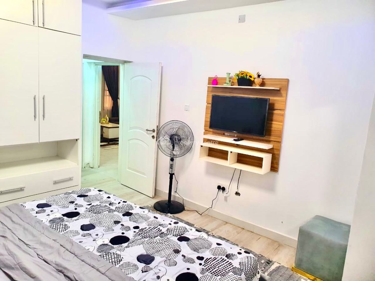Smart Fully Serviced 2 Bedroom Apartmemt  in a Secured Estate, Platinum Way, Ikate, Lekki, Lagos, House for Rent