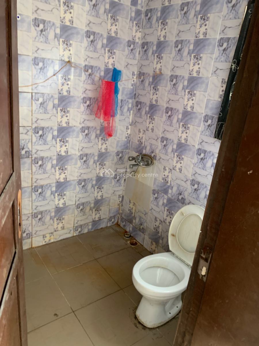 Beautiful Nice 3 Bedroom Flat Ground Floor, Mobil Road, Ilaje, Ajah, Lagos, Flat / Apartment for Rent