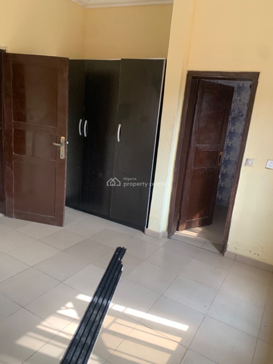 Beautiful Nice 3 Bedroom Flat Ground Floor, Mobil Road, Ilaje, Ajah, Lagos, Flat / Apartment for Rent