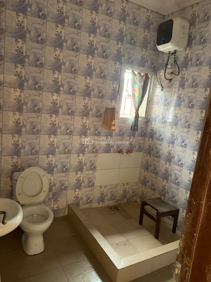 Beautiful Nice 3 Bedroom Flat Ground Floor, Mobil Road, Ilaje, Ajah, Lagos, Flat / Apartment for Rent