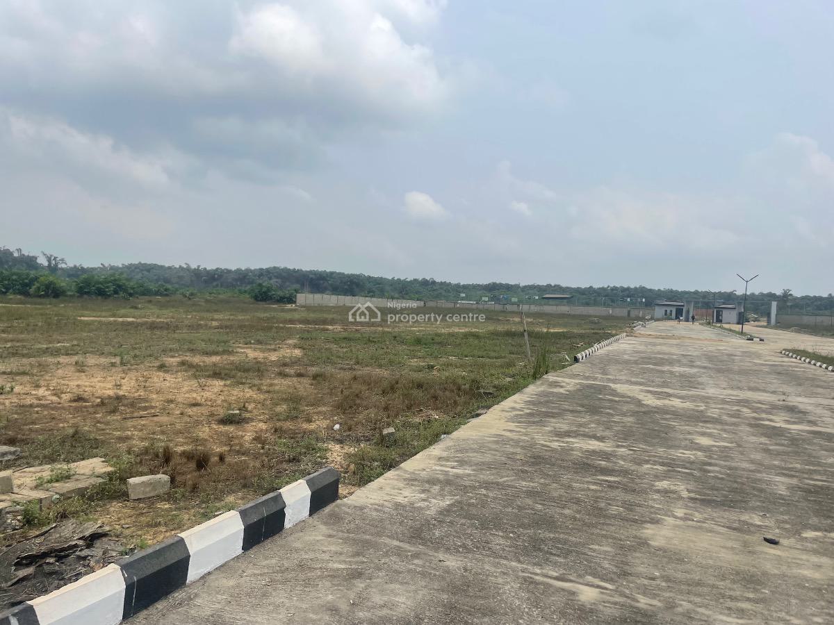 Buy and Build Commercial Land, Along Lekki Epe Expressway, Aiyetoro Scheme, Ibeju Lekki, Lagos, Commercial Land for Sale