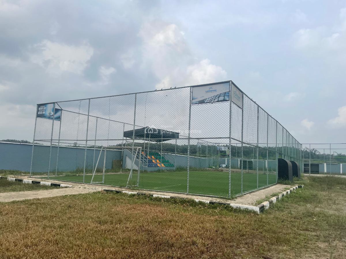 Buy and Build Commercial Land, Along Lekki Epe Expressway, Aiyetoro Scheme, Ibeju Lekki, Lagos, Commercial Land for Sale