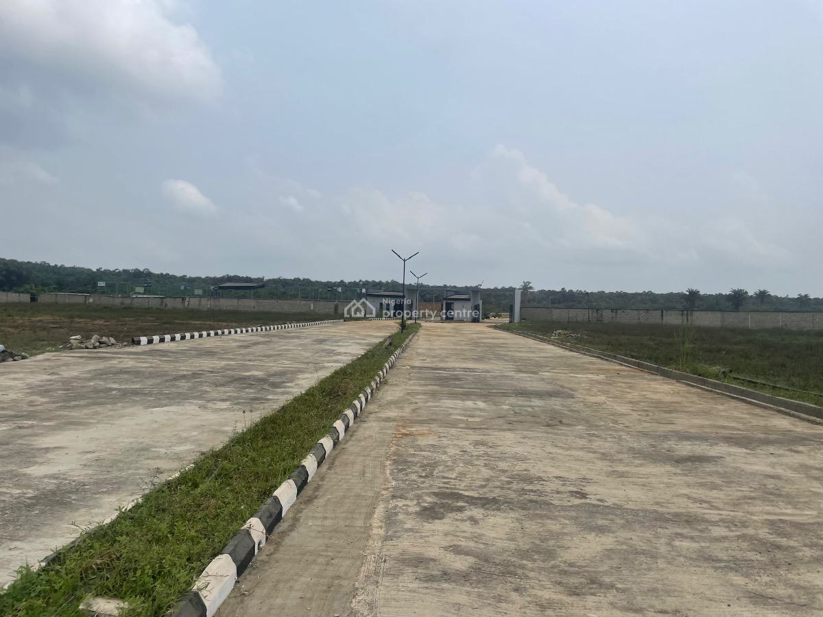 Buy and Build Commercial Land, Along Lekki Epe Expressway, Aiyetoro Scheme, Ibeju Lekki, Lagos, Commercial Land for Sale