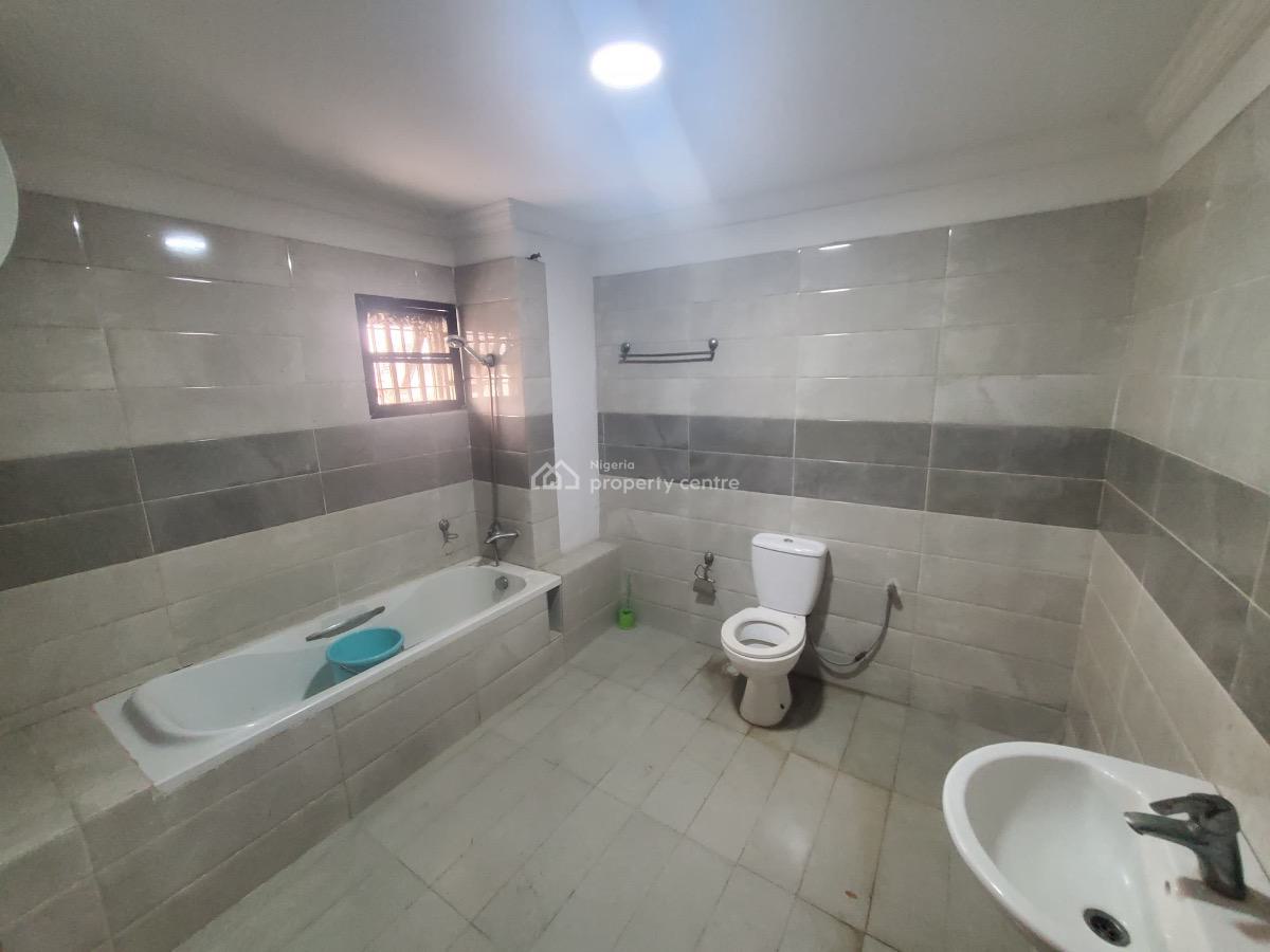 Well Maintained, Tastefully Finished, Four Bedroom Semi Detached Duplex, Lekki Phase 1, Lekki, Lagos, Semi-detached Duplex for Rent