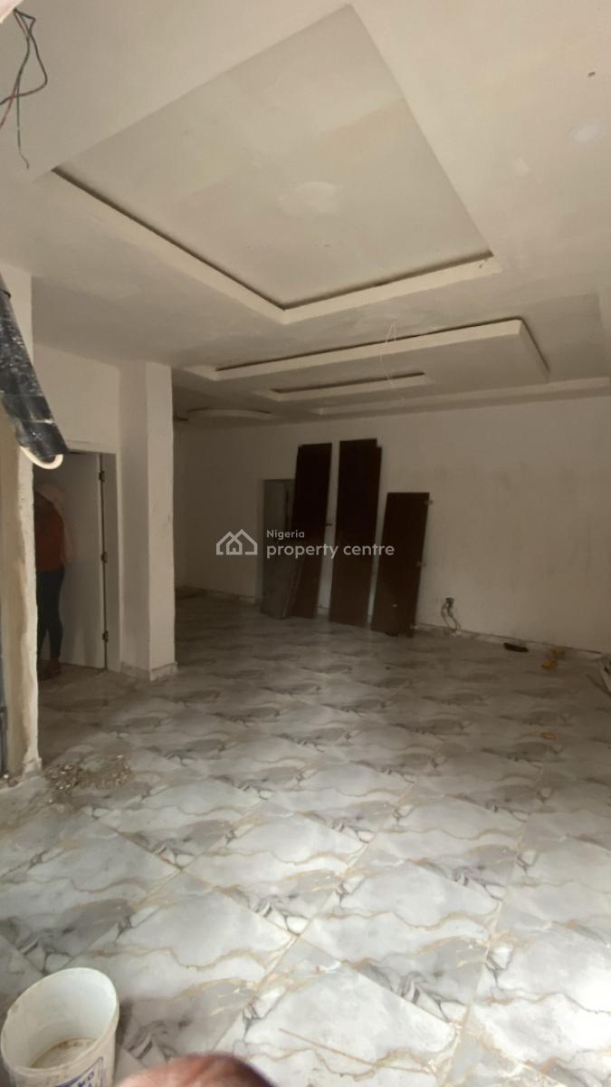 Luxury 2 Bedroom with Excellent Facilities, Alagomeji, Yaba, Lagos, Flat / Apartment for Sale