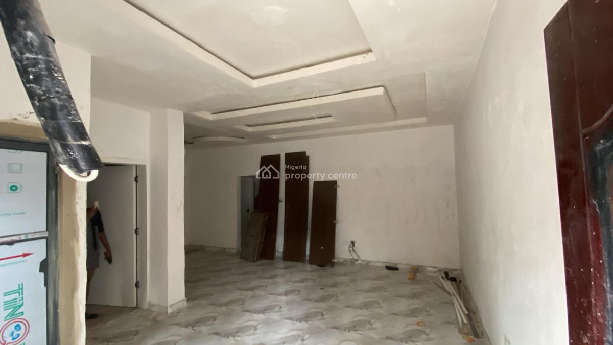Luxury 2 Bedroom with Excellent Facilities, Alagomeji, Yaba, Lagos, Flat / Apartment for Sale