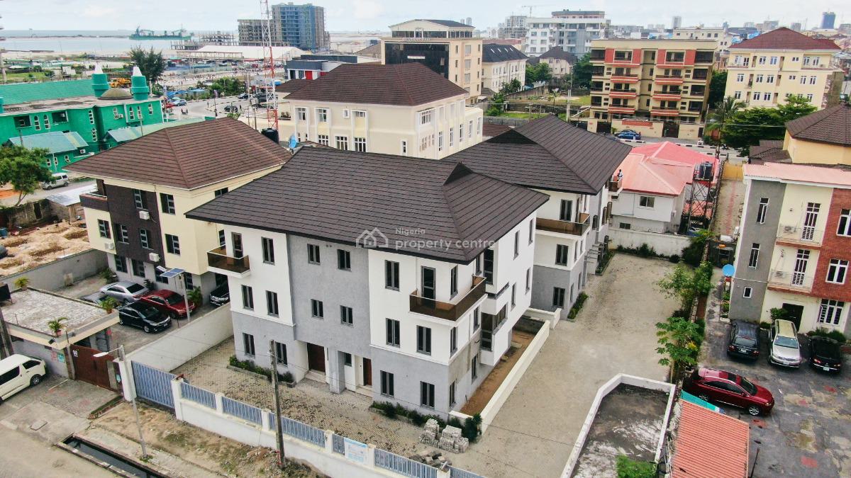 4 Bedroom Semi Detached House with 1 Room Staff Quarters, George Omonubi Street, Lekki Phase 1, Lekki, Lagos, Semi-detached Duplex for Sale