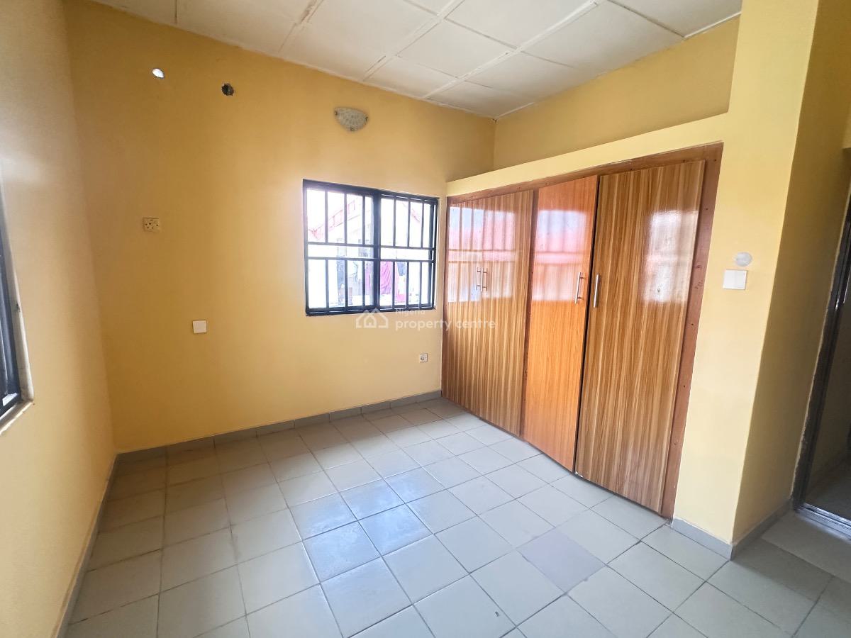 3 Bedroom Flat in an Accessible Area, Mabushi, Abuja, Flat / Apartment for Rent