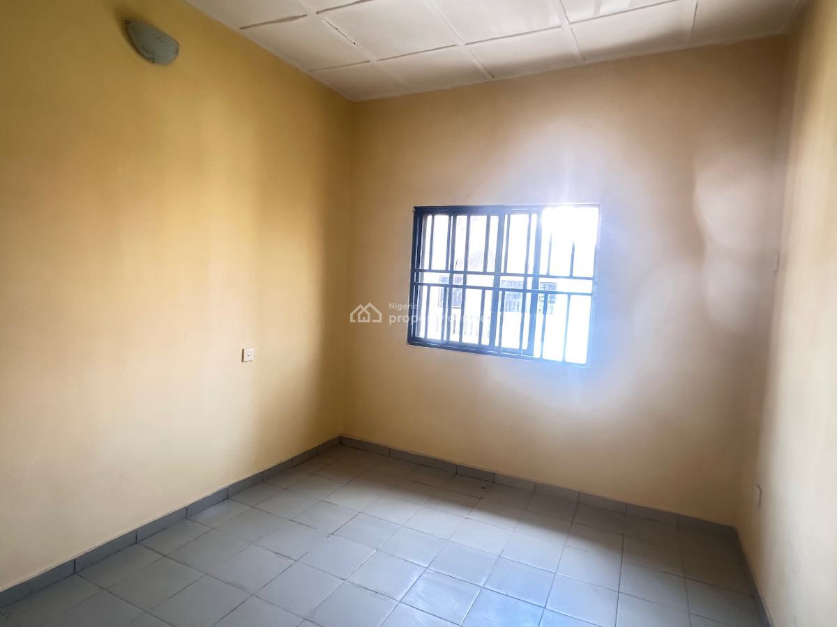 3 Bedroom Flat in an Accessible Area, Mabushi, Abuja, Flat / Apartment for Rent