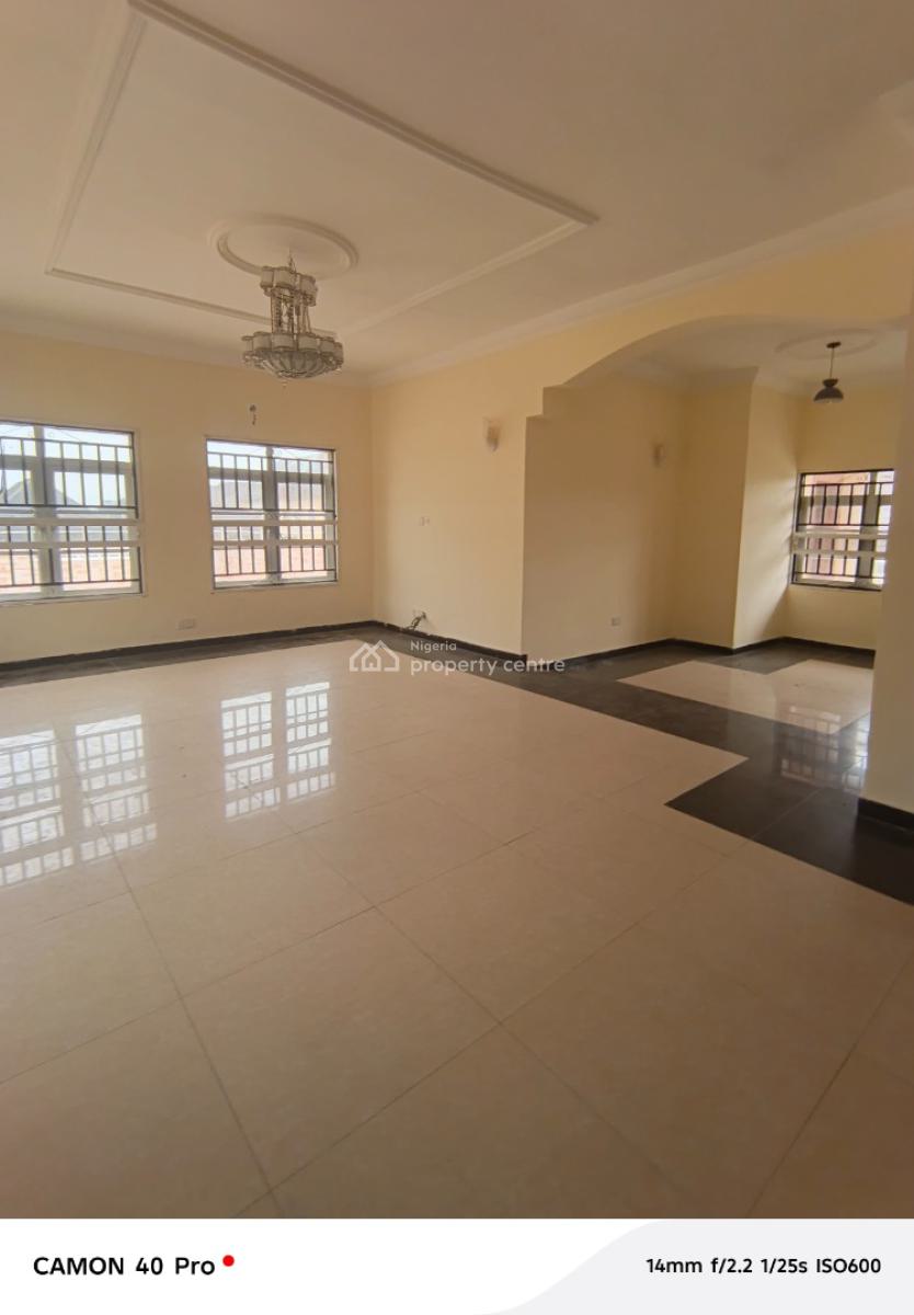 Clean and Spacious 3 Bed and Bq Penthouse, Bera Estate, Lekki, Lagos, Flat / Apartment for Rent