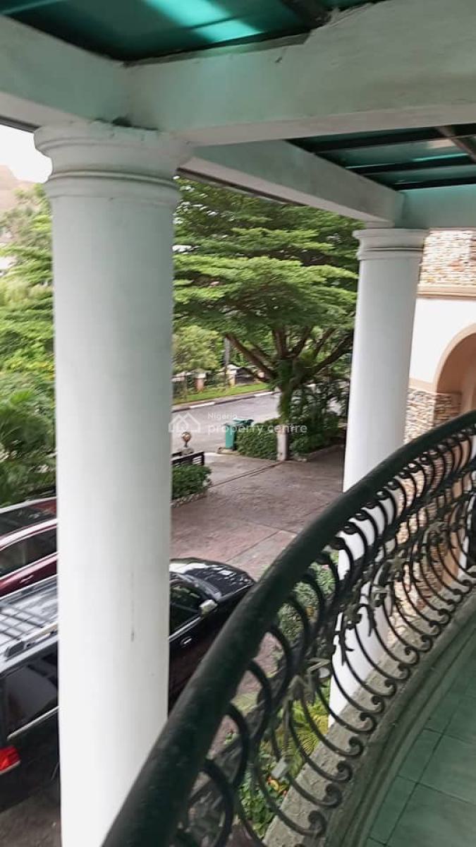 Massive 5-bedroom Luxury Mansion + 3 Bq -- Acadia Groove Estate, Osapa, Acadia Groove Estate, Osapa, Lekki, Lagos, House for Sale