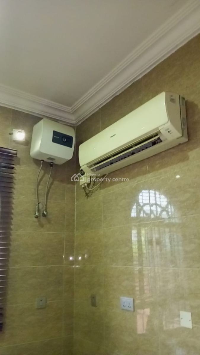 Massive 5-bedroom Luxury Mansion + 3 Bq -- Acadia Groove Estate, Osapa, Acadia Groove Estate, Osapa, Lekki, Lagos, House for Sale