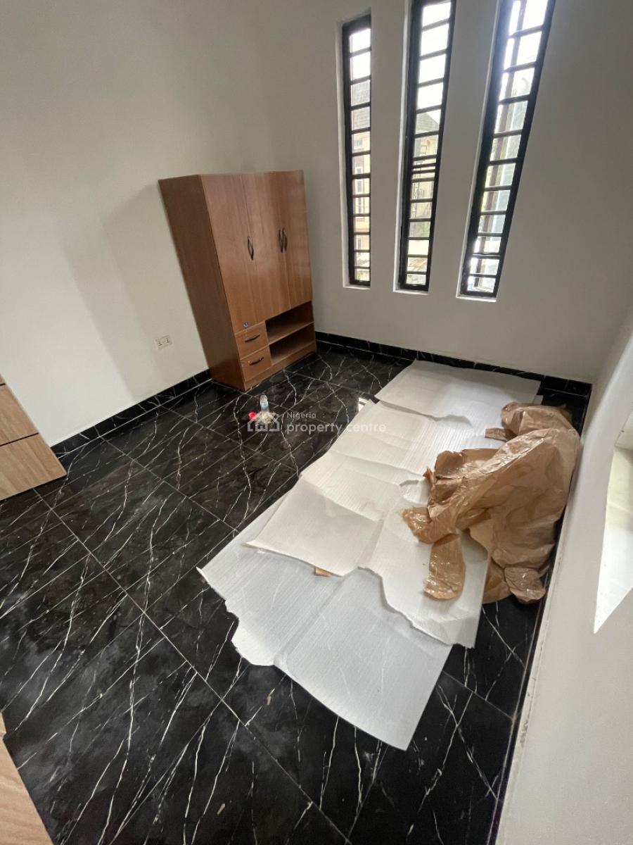 2 Bedroom Terrace, Ologolo Lekki, Lekki Phase 1, Lekki, Lagos, Terraced Duplex for Rent
