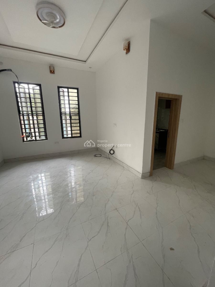2 Bedroom Terrace, Ologolo Lekki, Lekki Phase 1, Lekki, Lagos, Terraced Duplex for Rent