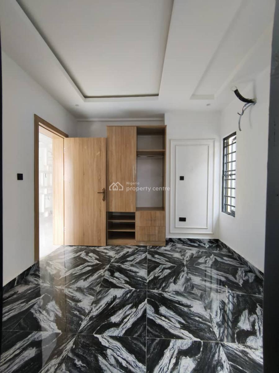 Luxury 2 Bedroom Apartment Available  at Ologolo., Ologolo Lekki Lagos, Ologolo, Lekki, Lagos, House for Rent