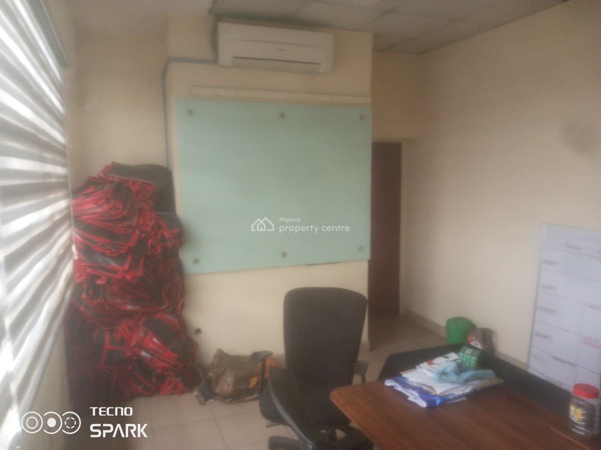 100sqm Office Space on Ikorodu Road Maryland, Ikorodu Road., Maryland, Lagos, Office Space for Rent
