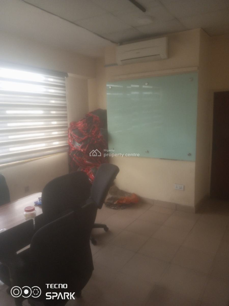 100sqm Office Space on Ikorodu Road Maryland, Ikorodu Road., Maryland, Lagos, Office Space for Rent