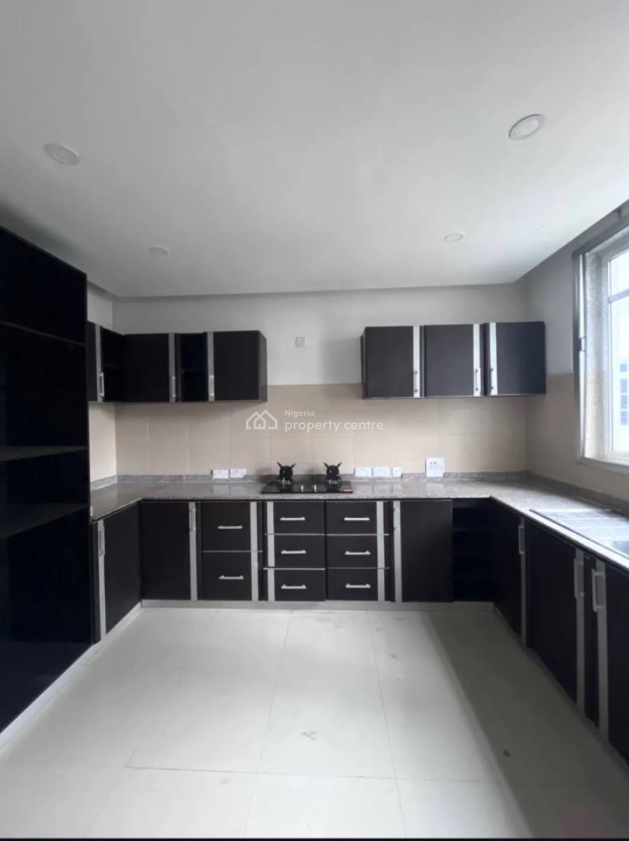 3 Bedroom Flat, Lekki Phase 1, Lekki, Lagos, Flat / Apartment for Rent